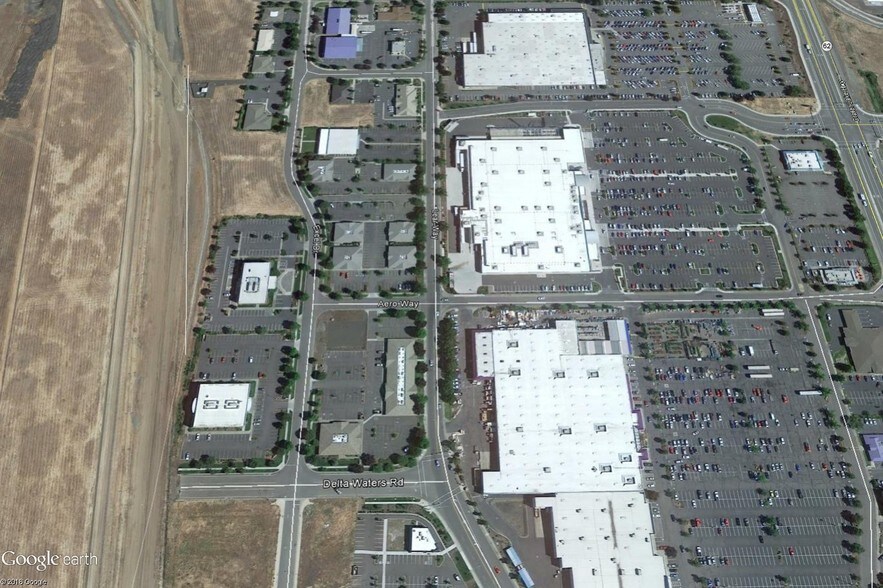 More Photos Of 3501 Excel Dr, Medford Office For Lease