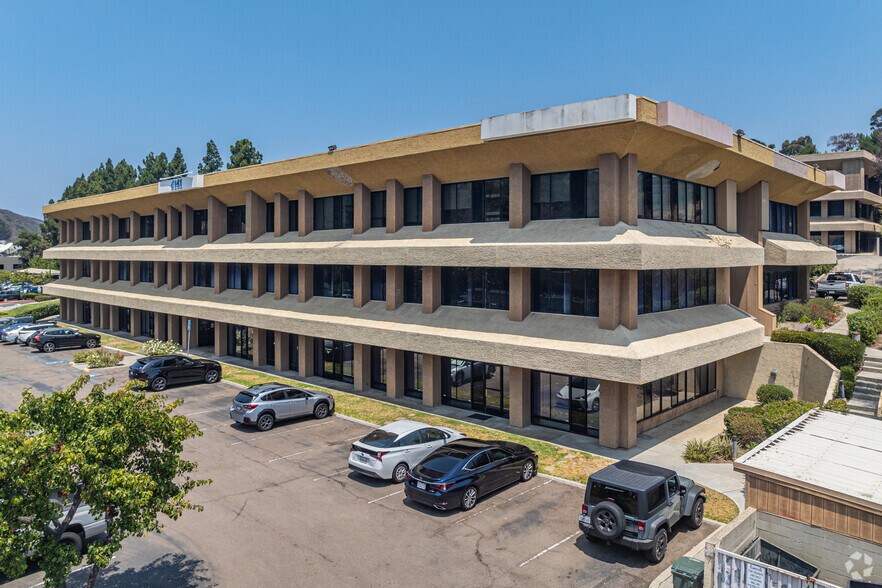 More Photos Of 4141 Jutland Dr, San Diego Office For Lease