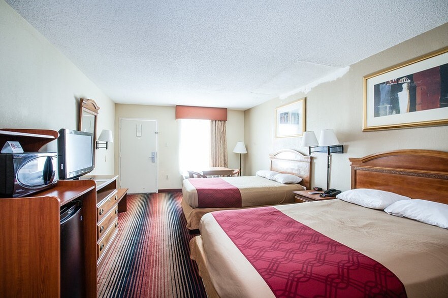 More Photos Of 337 Devereaux Dr, Natchez Hotel For Sale