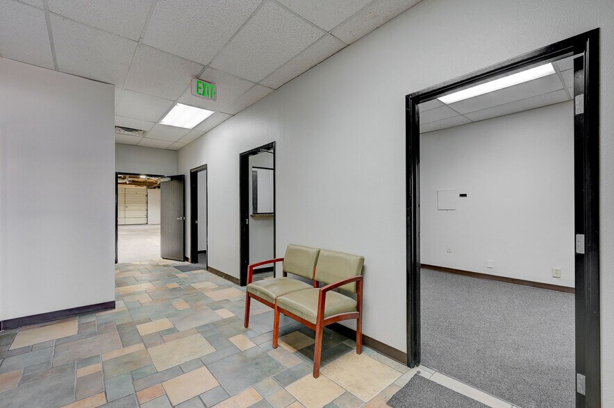 More Photos Of 2951 Westwood Dr, Las Vegas Distribution For Lease