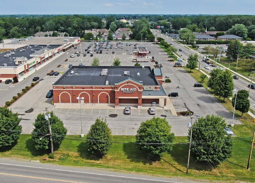 More Photos Of 798 Harlem Rd, West Seneca Drugstore For Lease