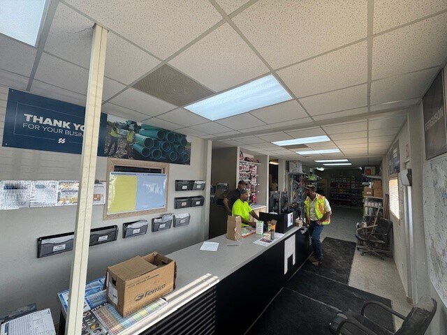 More Photos Of 200 Bunton Creek Rd, Kyle Distribution For Lease