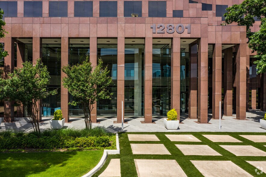 More Photos Of 12801 N Central Expy, Dallas Office For Lease
