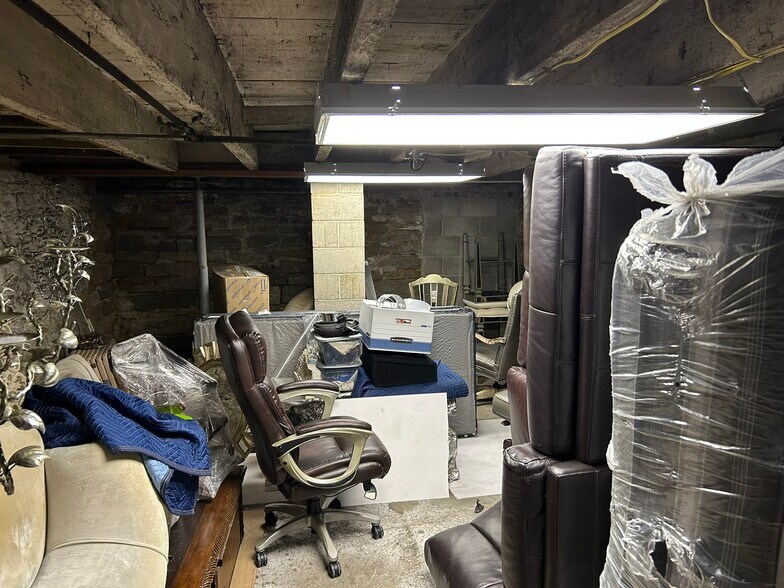 More Photos Of 62 Public Sq, Salem Storefront Retail Office For Sale