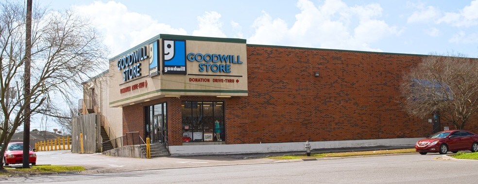 More Photos Of 365-391 W Esplanade Ave, Kenner Freestanding For Lease