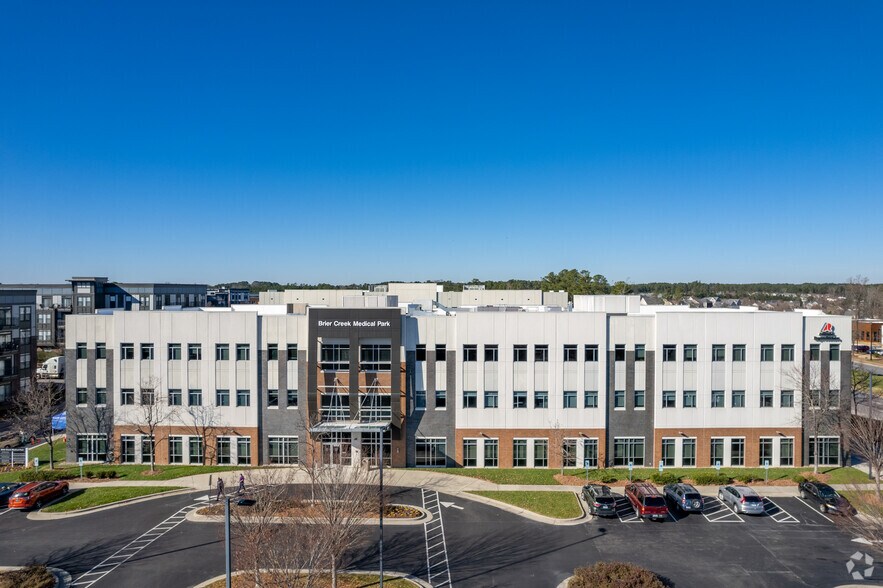 More Photos Of 10208 Cerny St, Raleigh Medical For Lease