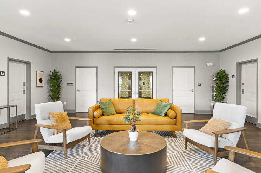 More Photos Of 77A Excelsior Ave, Saratoga Springs Apartments For Lease