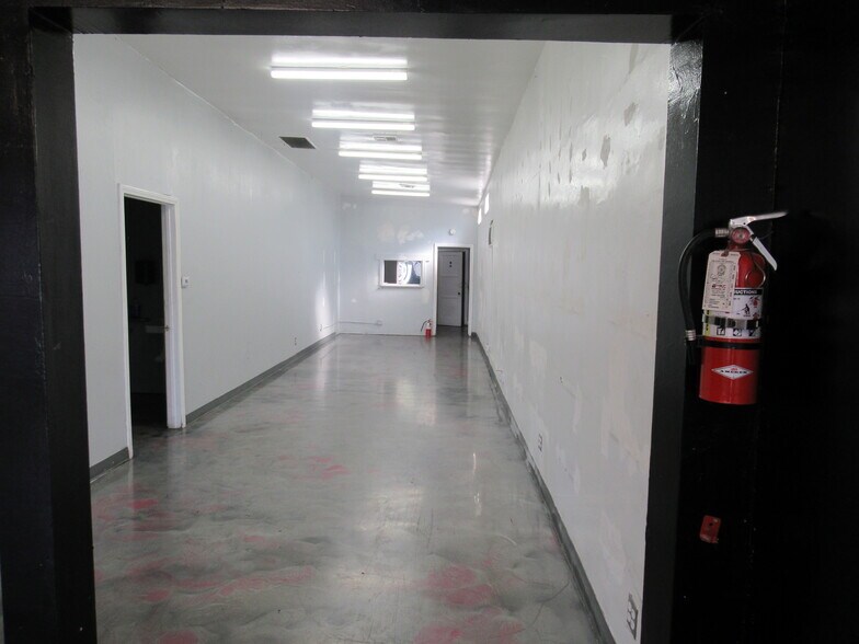 More Photos Of 1212 N Wilmington Ave, Compton Storefront For Lease
