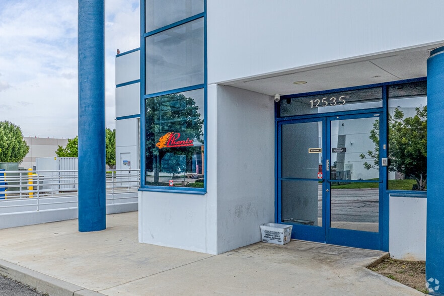 More Photos Of 12535 McCann Dr, Santa Fe Springs Warehouse For Lease