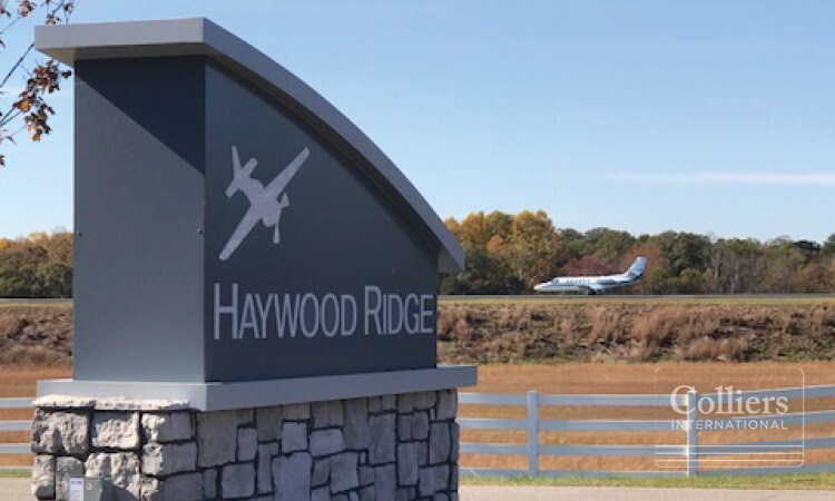 More Photos Of 510 Airport Rd, Greenville Flex For Lease