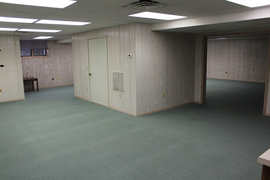 More Photos Of N4386 State Road 49, Poy Sippi Bank For Sale