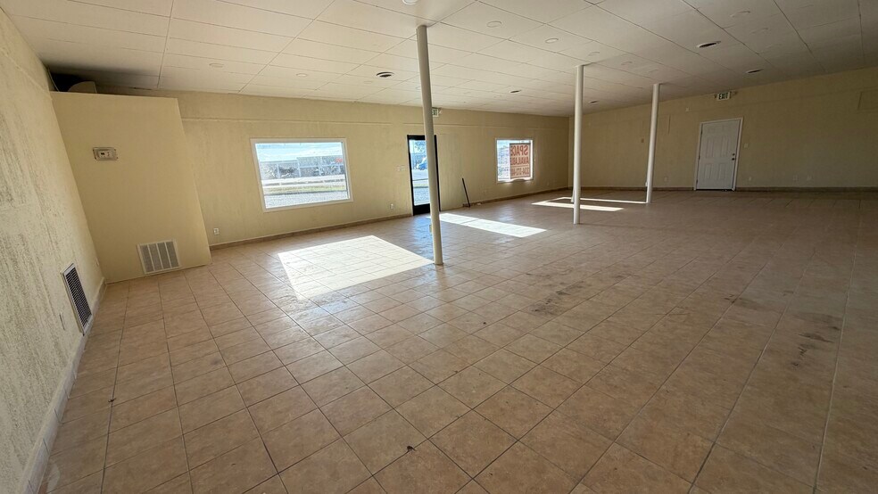 More Photos Of 1400 Brundidge St, Troy General Retail For Sale