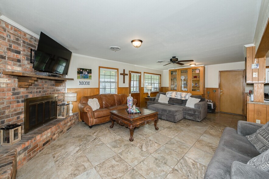 More Photos Of 11184 Dan Williams Ln, College Station Warehouse For Sale