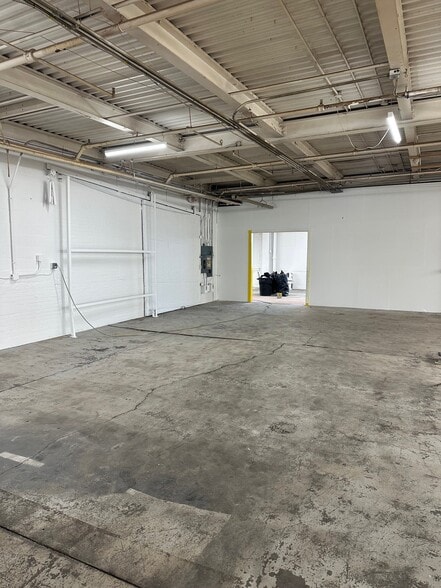 More Photos Of 20 Cornelia St, Buffalo Warehouse For Lease