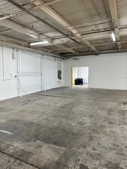 More Photos Of 20 Cornelia St, Buffalo Warehouse For Lease
