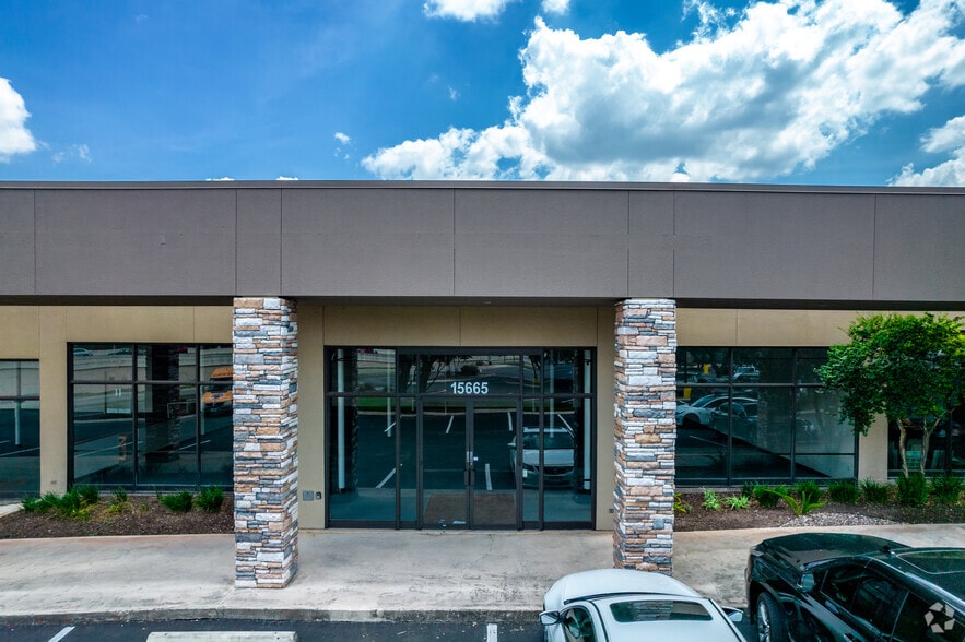 More Photos Of 15665-15689 San Pedro Ave, San Antonio Unknown For Lease