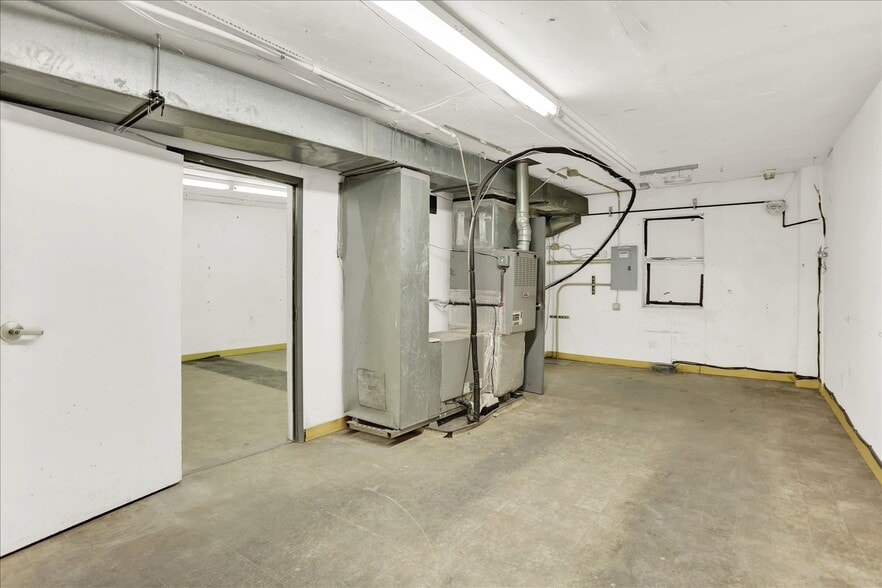 More Photos Of 762 Kalamath St, Denver Industrial For Sale