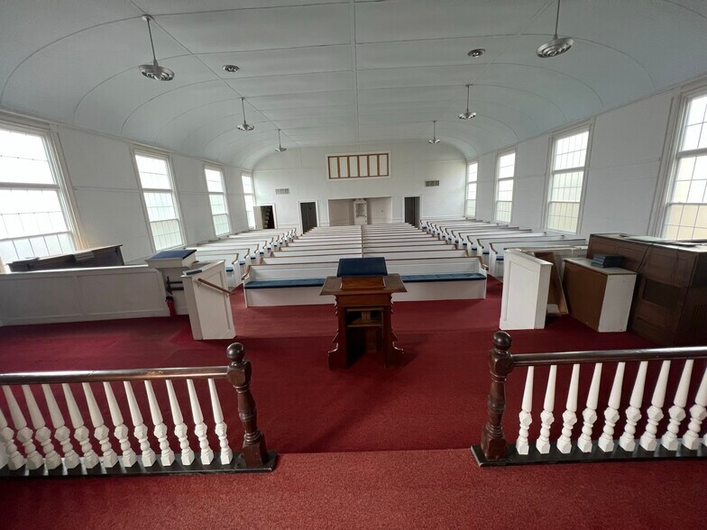 More Photos Of 4 Sawyer st, Phillips Religious Facility For Sale