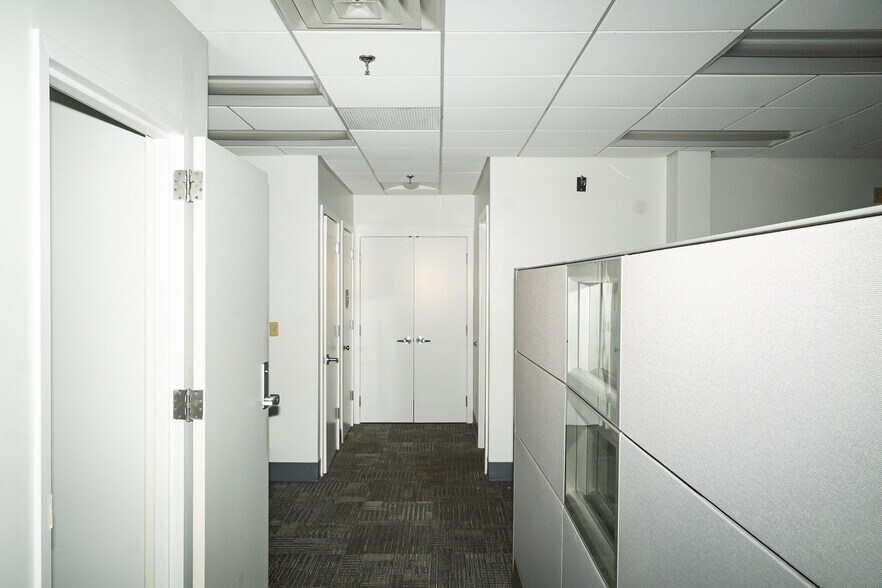 More Photos Of 333 N Main St, Lambertville General Retail For Lease