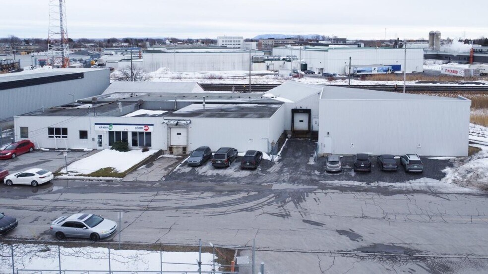 More Photos Of 2975 Rue Nelson, Saint-hyacinthe Industrial For Lease