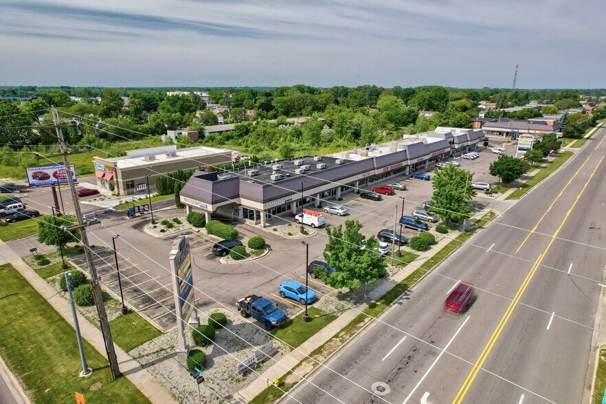 More Photos Of 3802 E Court St, Flint Unknown For Lease