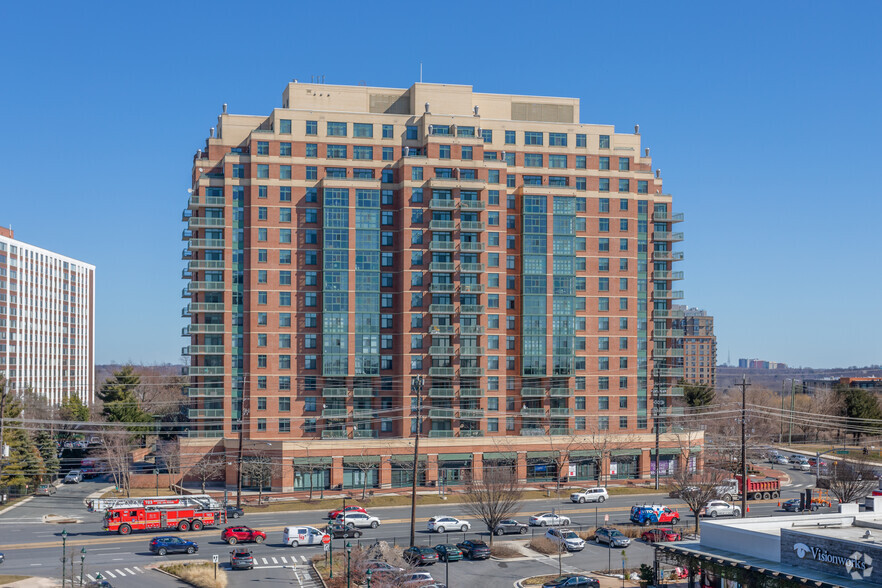 Primary Photo Of 11751-11771 Rockville Pike, North Bethesda Storefront Retail Office For Sale