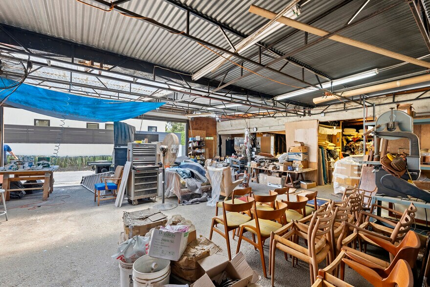 More Photos Of 7974-7976 Melrose Ave, Los Angeles Storefront For Sale