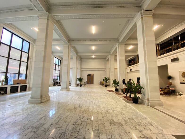 More Photos Of 316 4th Ave, Pittsburgh Apartments For Lease