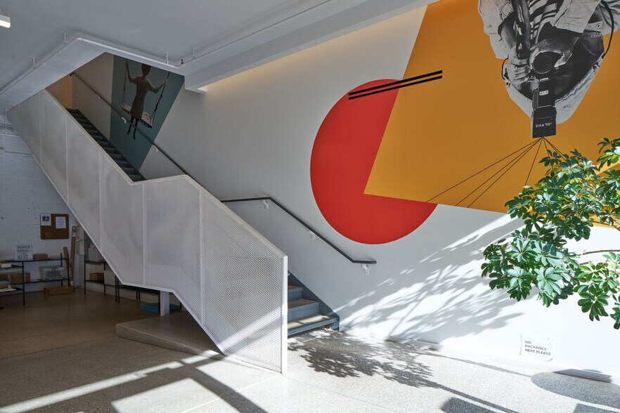 More Photos Of 1757 N Kimball Ave, Chicago Flex For Lease