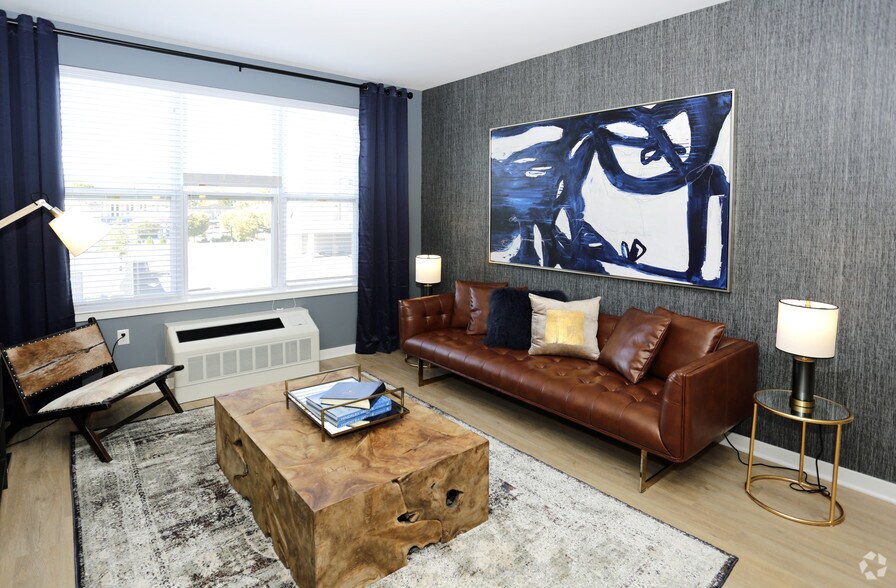 More Photos Of 56 Broad St, Bloomfield Apartments For Lease