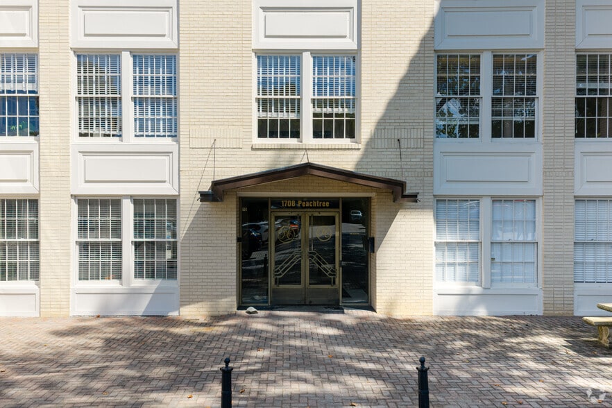 More Photos Of 1708 Peachtree St NW, Atlanta Medical For Sale