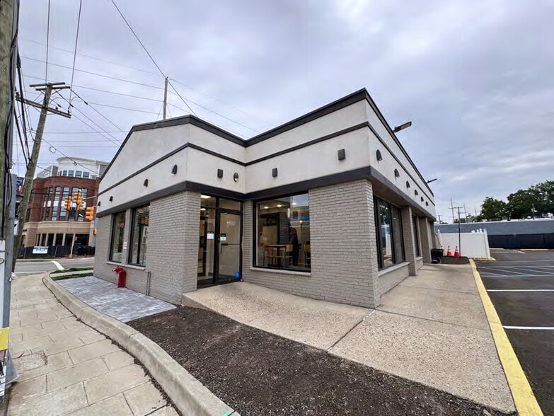 More Photos Of 175 Kinderkamack Rd, Emerson Fast Food For Lease