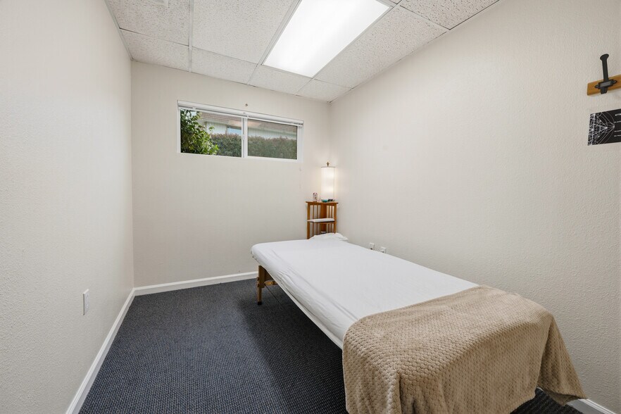 More Photos Of 1097 E Main St, Grass Valley Office For Sale