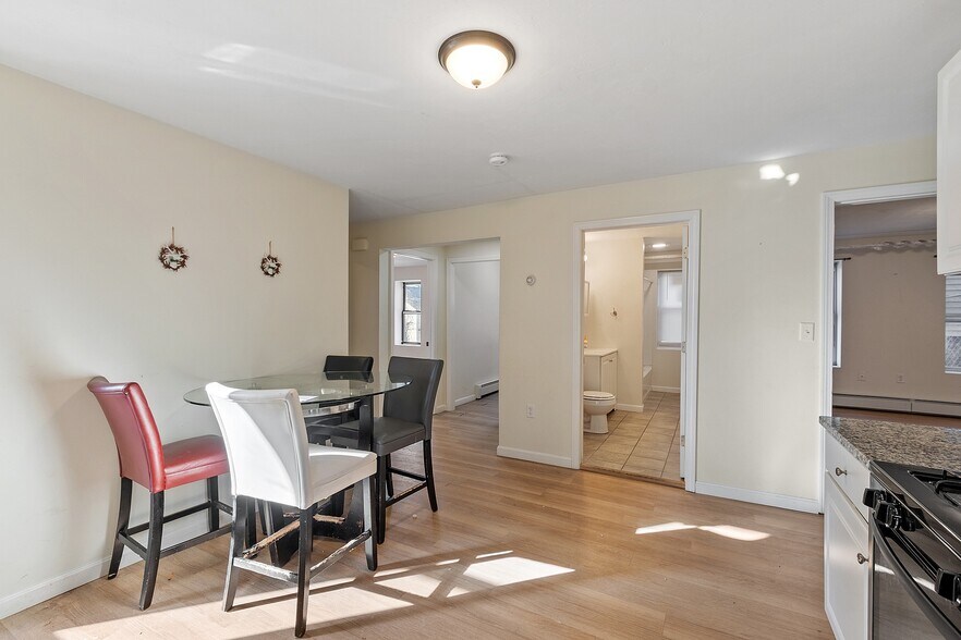 More Photos Of 13 Groton Pl, Worcester Apartments For Sale