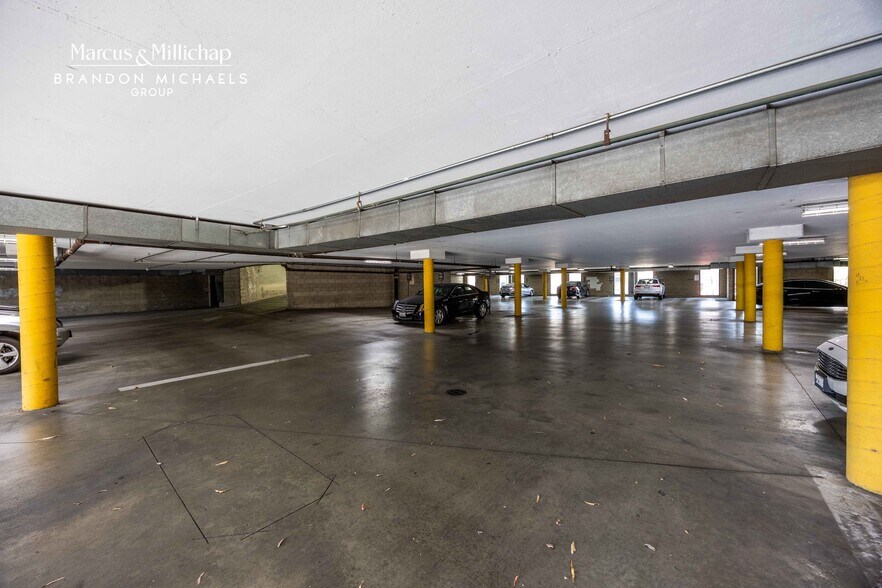 More Photos Of 7200-7202 Greenleaf Ave, Whittier Office For Sale