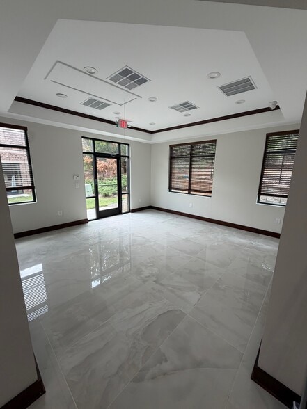 More Photos Of 3430 Paddocks Pky, Suwanee Office For Sale