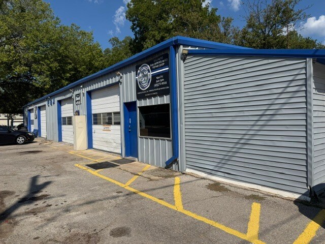 More Photos Of 1026 E Highland St, Shawnee Industrial For Sale