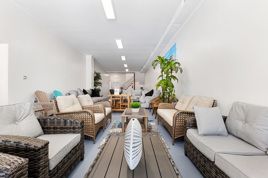 More Photos Of 2926 Mountain Rd, Pasadena Storefront Retail Office For Sale