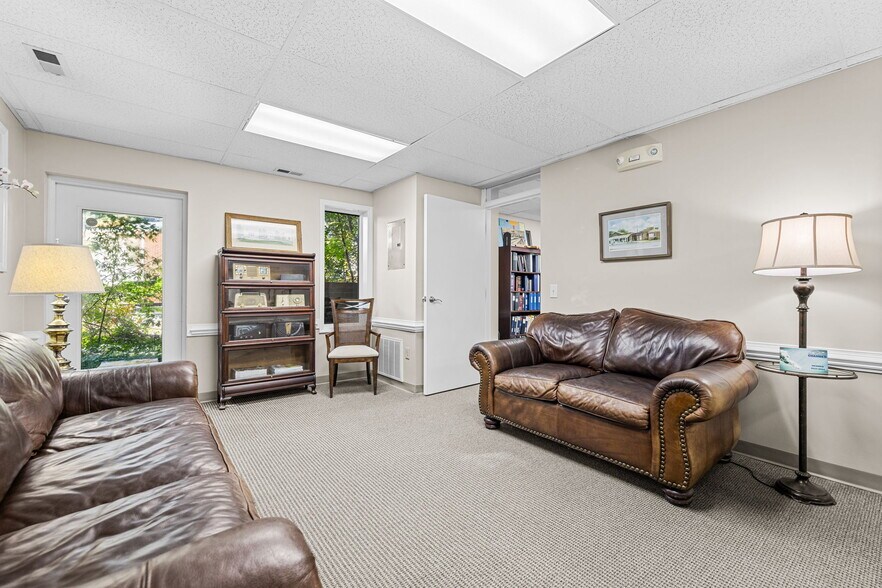 More Photos Of 150 Scarboro St, Asheboro Medical For Sale