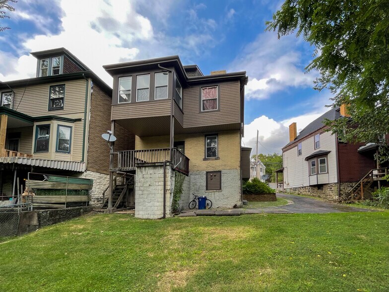 More Photos Of 1663 Suburban Ave, Pittsburgh Apartments For Sale
