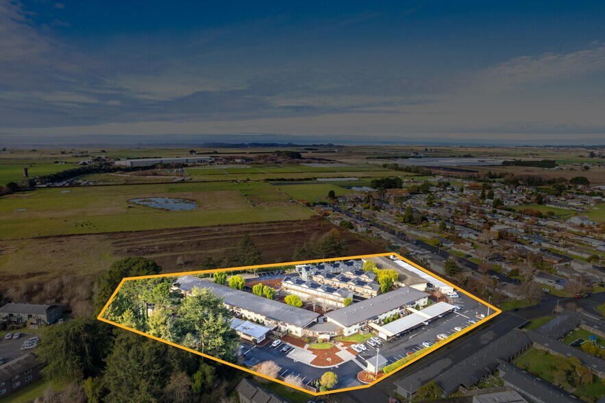 More Photos Of 2351 Westwood Ct, Arcata Apartments For Sale