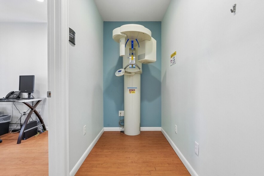 More Photos Of 65 Sachem St, Norwich Medical For Sale