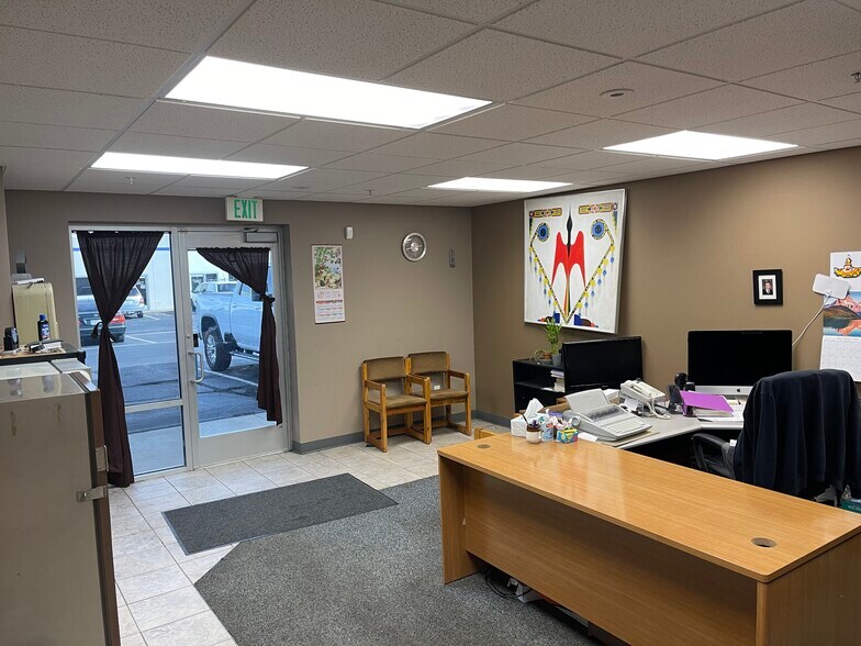 More Photos Of 4475 W 58th Ave, Arvada Light Distribution For Sale