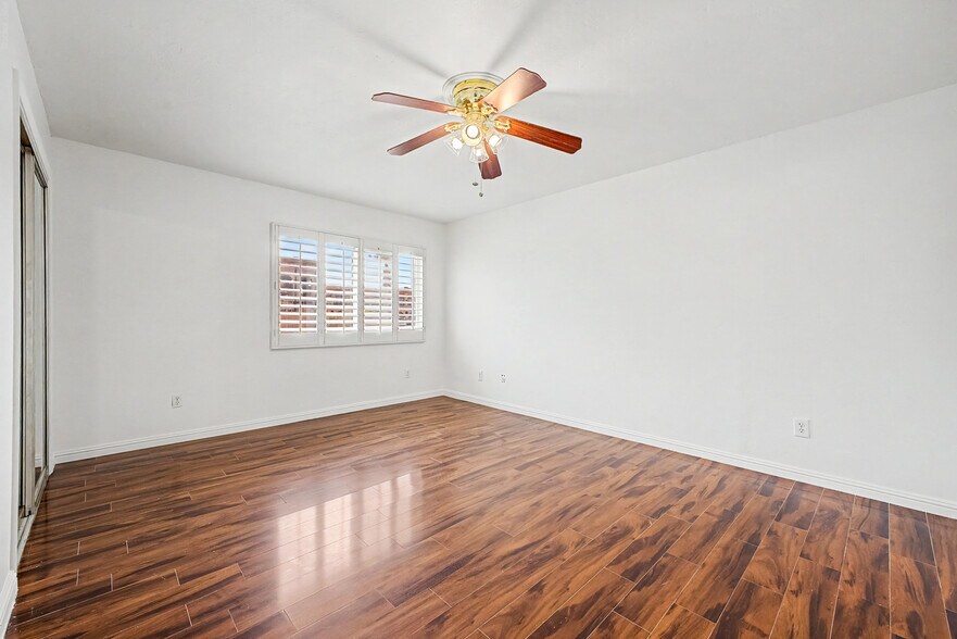More Photos Of 8038 E Almeria Rd, Scottsdale Office For Sale