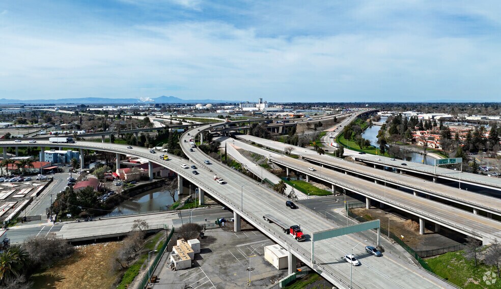 More Photos Of 1881 E Market St, Stockton Land For Sale