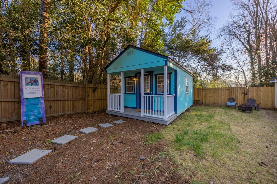 More Photos Of 1552 Sunnyside Dr, Columbia Flex For Lease
