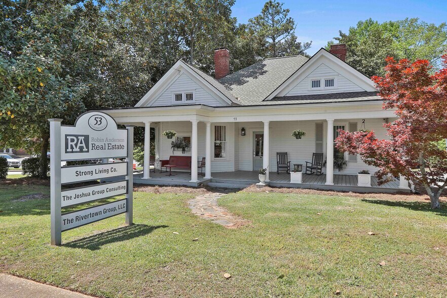 More Photos Of 53 Washington St, Fairburn Office For Sale