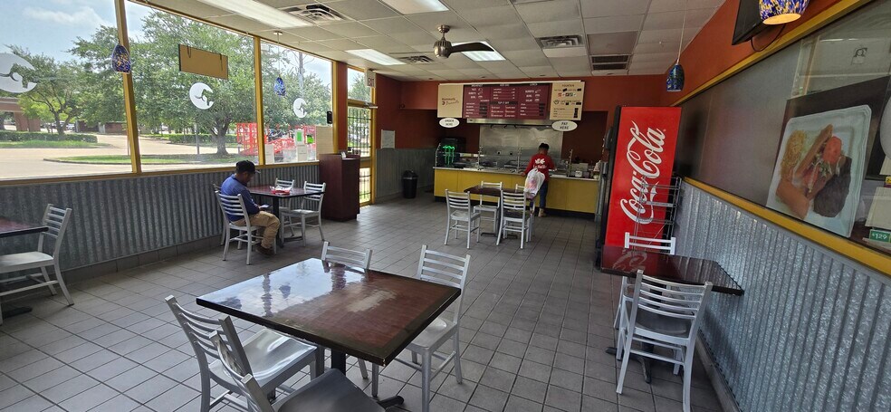 More Photos Of 1190 Clear Lake City Blvd, Houston Convenience Store For Lease