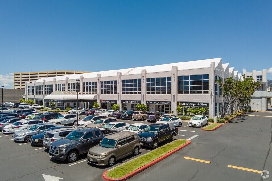 More Photos Of 560 Nimitz Hwy, Honolulu Office For Lease