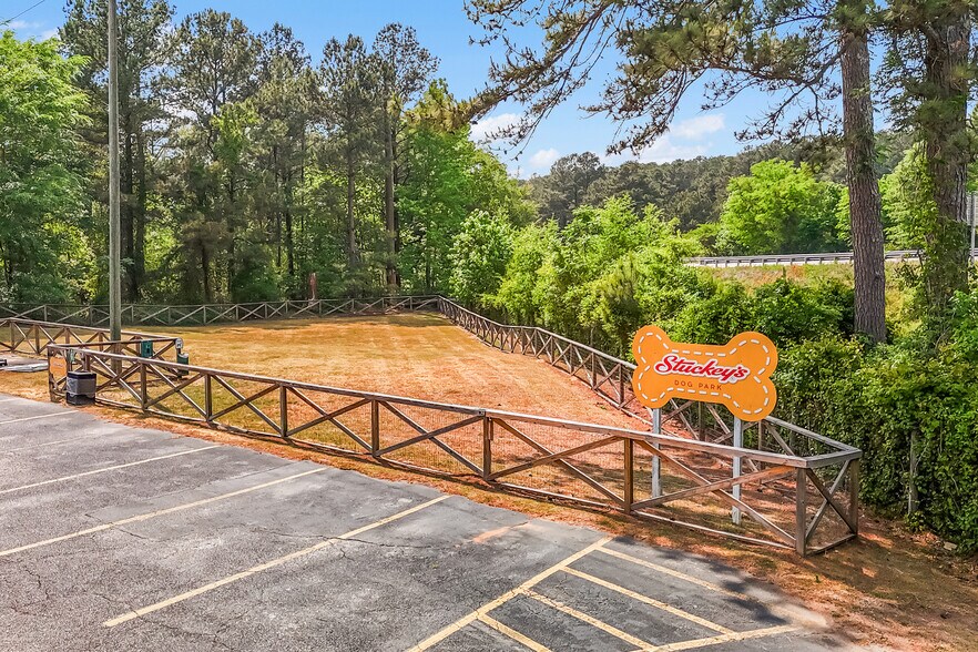 More Photos Of 500 Buff Blvd, Summerton General Retail For Sale